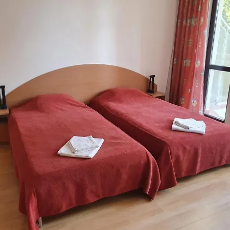 Flora Tmf Апартамент