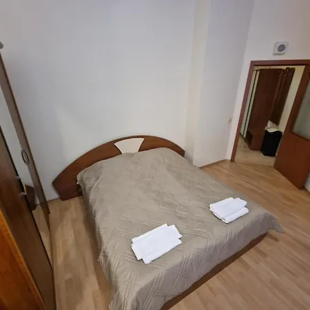 Flora Tmf Апартамент Боровец