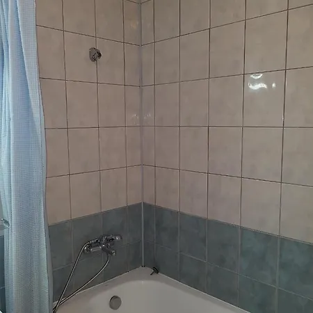 Апартамент Flora Tmf