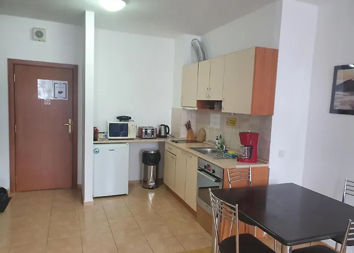 Flora Tmf דירה *